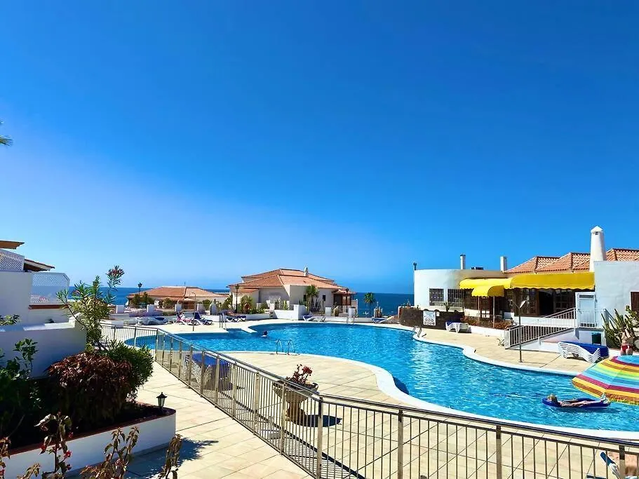 Apartment Stylish & Modern 1 Bedroom Suite On Frontline Of Playa Del Duque Costa Adeje  Spain